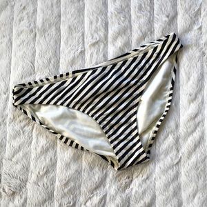 Converse‎ One Star bikini bottoms